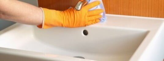 How to Remove Limescale from Your Kitchen Sink